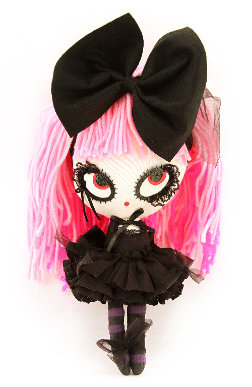 Miss Black Rose, Mizna Wada Miss Black Rose, Mizna Wada